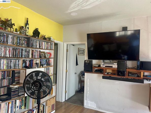 9625 Cherry St, Oakland CA 94603