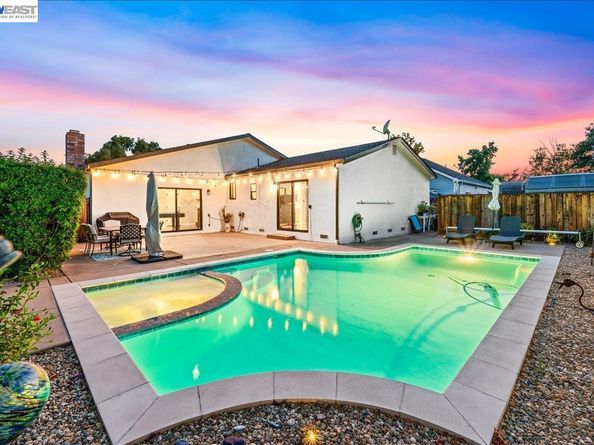 586 Colusa Way, Livermore CA 94551