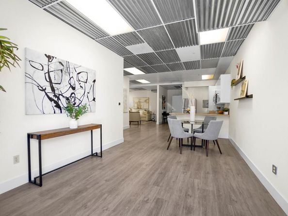 850 W Grand Ave B, Oakland CA 94607