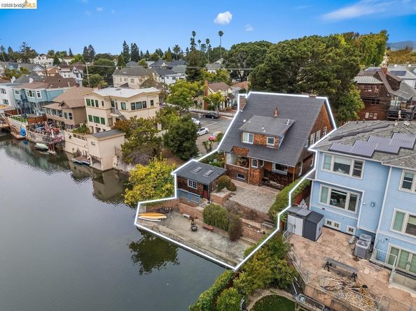 2000 Clinton AVE, Alameda CA 94501