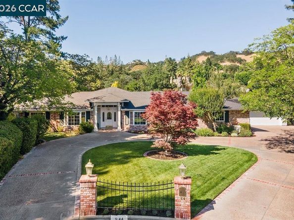 44 Squire Court, Alamo CA 94507