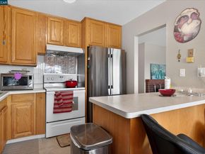 581 Price St, Daly City CA 94014