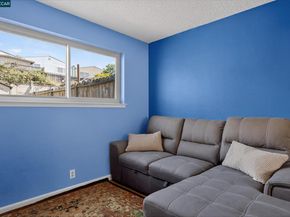 581 Price St, Daly City CA 94014