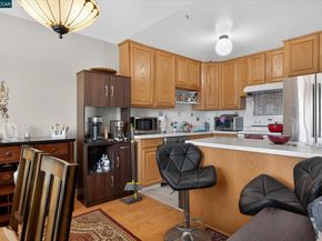 581 Price St, Daly City CA 94014