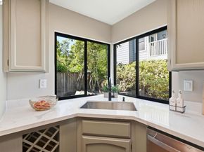29 Captains Dr, Alameda CA 94502