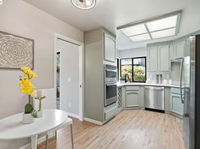 29 Captains Dr, Alameda CA 94502