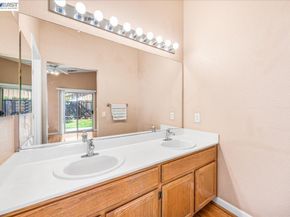 1727 Sutter St, Livermore CA 94551