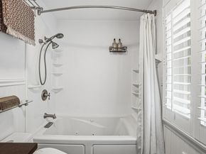 2237 Trafalgar Pl, Oakland CA 94611