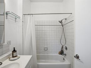2237 Trafalgar Pl, Oakland CA 94611