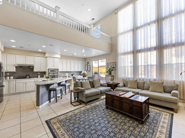 37338 Fowler St, Newark CA 94560