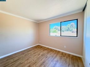 886 Valley Run, Hercules CA 94547