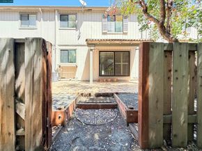 886 Valley Run, Hercules CA 94547