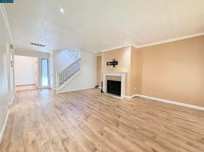 886 Valley Run, Hercules CA 94547