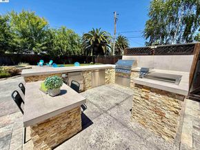 2133 Pleasant View Lane, Livermore CA 94550