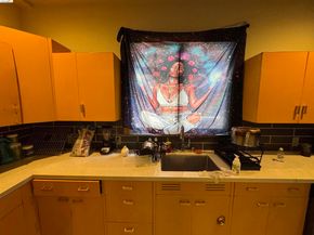533 31st Street, Oakland CA 94609