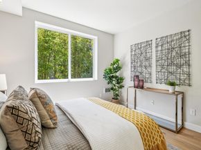 3090 Glascock Street 216, Oakland CA 94601