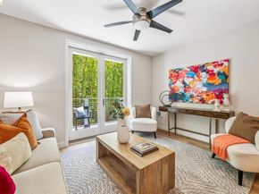 3090 Glascock Street 216, Oakland CA 94601