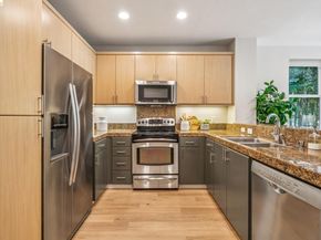 3090 Glascock Street 216, Oakland CA 94601