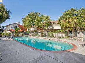 3171 Payne AVE APT 56, San Jose CA 95117
