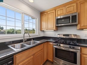 8271 Cavalier Lane, Dublin CA 94568