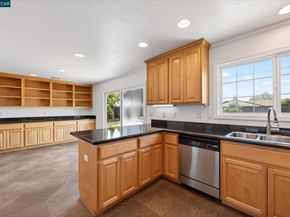 8271 Cavalier Lane, Dublin CA 94568