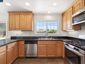 8271 Cavalier Lane, Dublin CA 94568