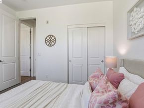 640 Turnbuckle Dr 1611, Redwood City CA 94063