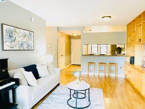 320 N Villa Way, Walnut Creek CA 94595
