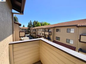 205 Wenatchee Cmn 16, Fremont CA 94539