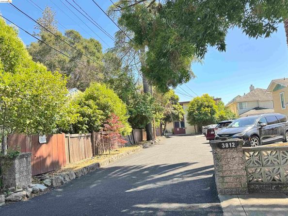 3812 Whittle Ave, Oakland CA 94602