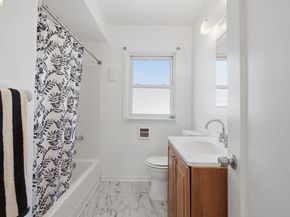 1100 101St Ave, Oakland CA 94603