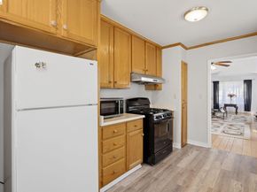 1100 101St Ave, Oakland CA 94603