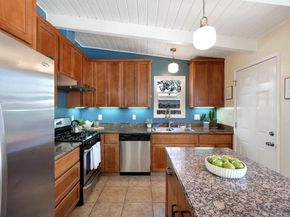 430 Dutchess Ln, Hayward CA 94544