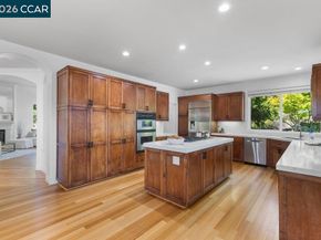 20 Monte Crest Ct, Walnut Creek CA 94595