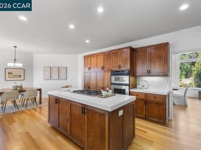 20 Monte Crest Ct, Walnut Creek CA 94595