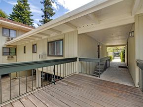 1070 Mercedes Ave 16, Los Altos CA 94022
