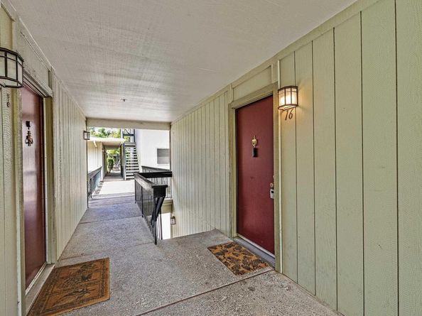 1070 Mercedes Ave 16, Los Altos CA 94022