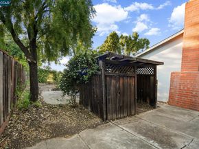 1842 Woodsdale Ct, Concord CA 94521
