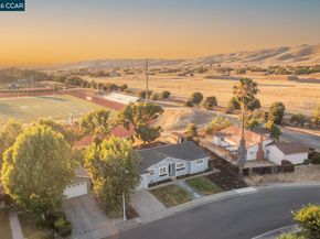 1842 Woodsdale Ct, Concord CA 94521