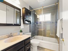 1842 Woodsdale Ct, Concord CA 94521