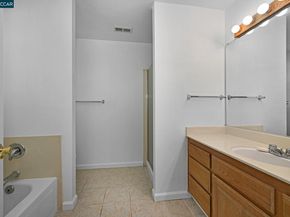 320 Warmcastle Court, Martinez CA 94553