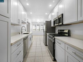 320 Warmcastle Court, Martinez CA 94553