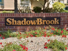 320 Warmcastle Court, Martinez CA 94553
