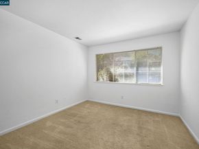 320 Warmcastle Court, Martinez CA 94553