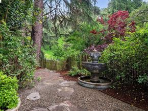 5617 Moraga, Oakland CA 94611