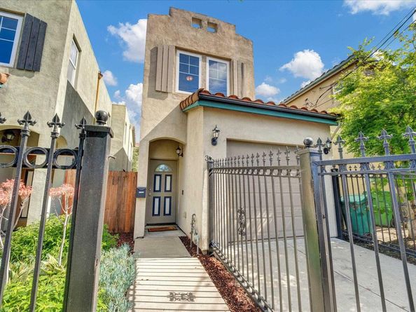 3038 E 18th St, Oakland CA 94601