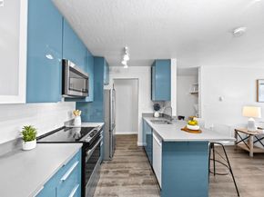 955 Shorepoint Ct 310, Alameda CA 94501