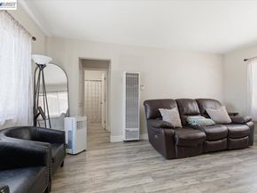 882 W Tennyson Rd, Hayward CA 94544