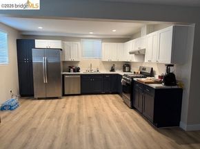 859 52nd Street, Oakland CA 94608