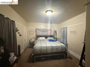 859 52nd Street, Oakland CA 94608